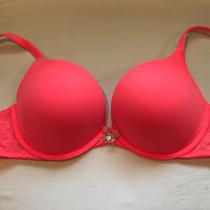 NWOT VS Body by Victoria Push-Up Bra